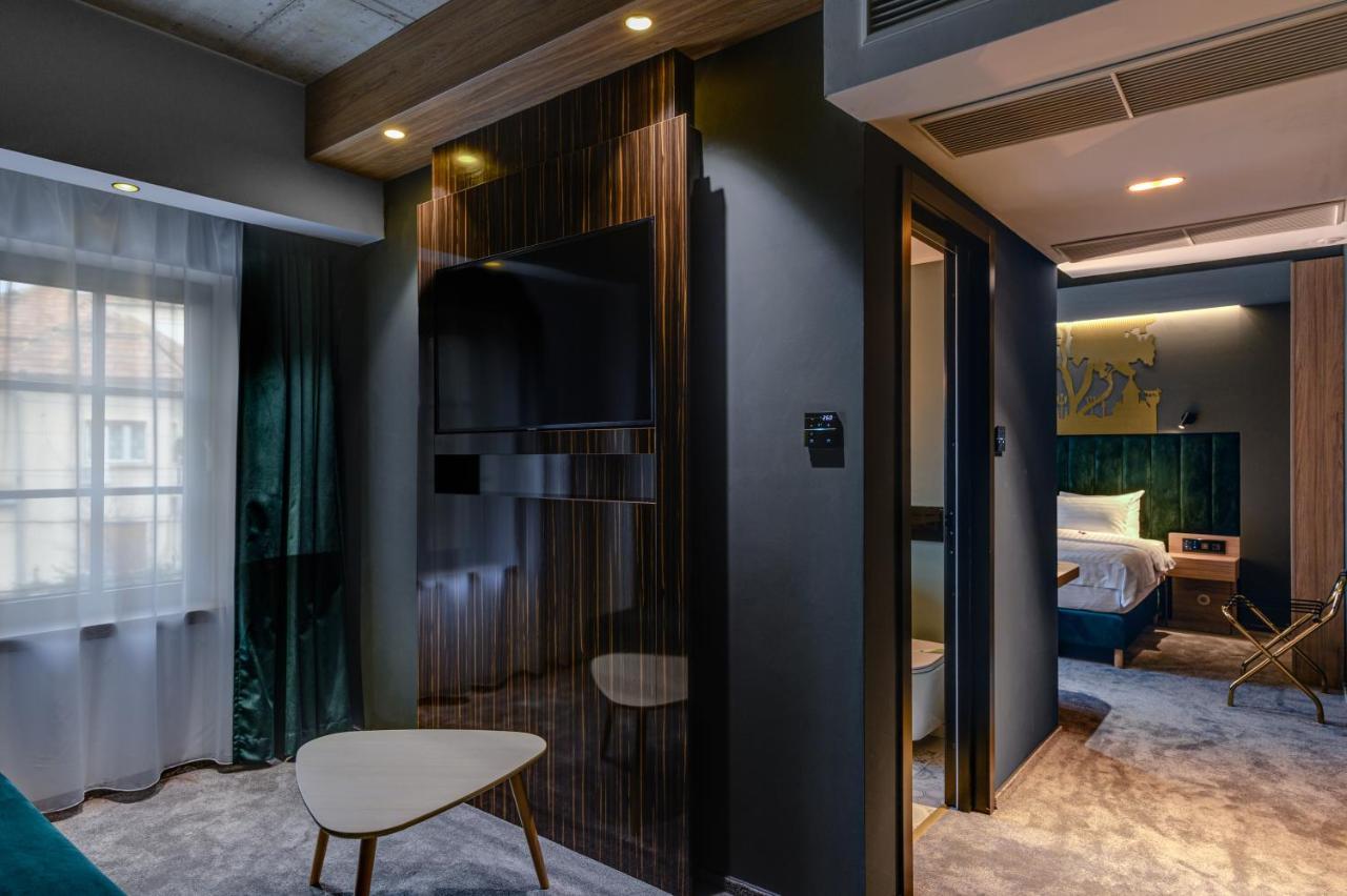 Mercure 4*